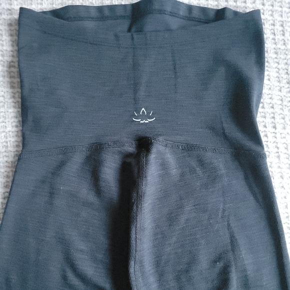 BEYOND YOGA SMALL - Picture 6 of 8